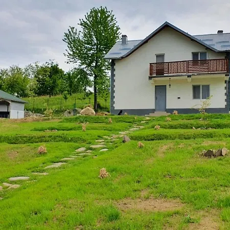 Case de vacanță Casuta Din Gradina *